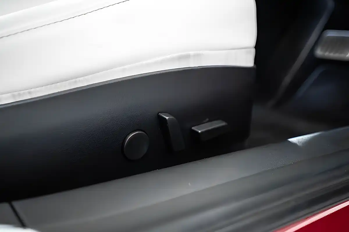 Used 2020 Tesla Model 3 Performance Red - Interior and Exterior details 10