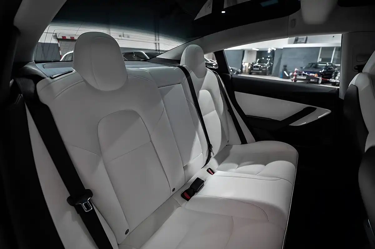Used 2020 Tesla Model 3 Performance Red - Interior and Exterior details 14