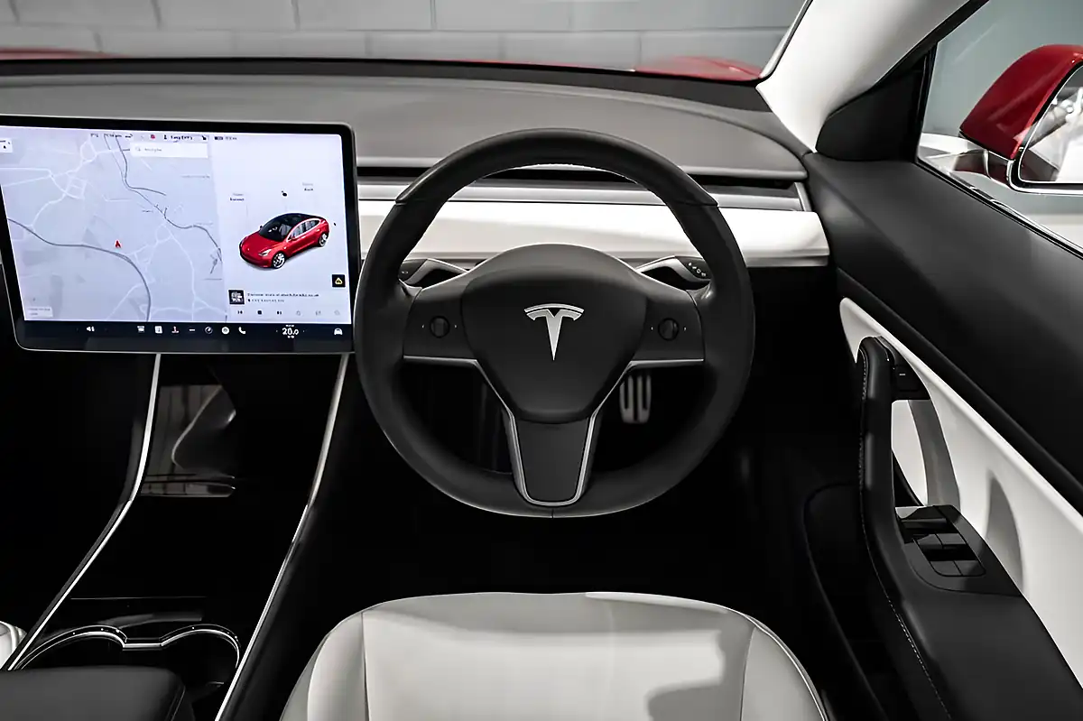Used 2020 Tesla Model 3 Performance Red - Interior and Exterior details 15