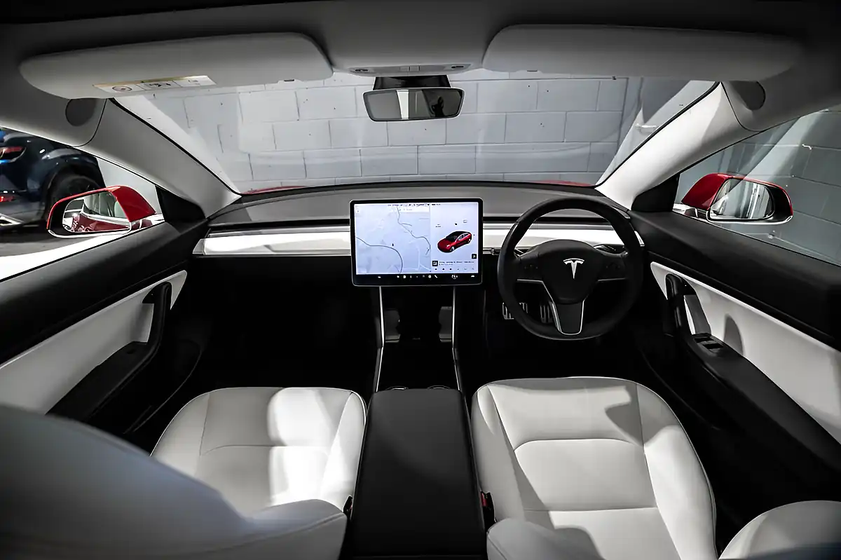 Used 2020 Tesla Model 3 Performance Red - Interior and Exterior details 2