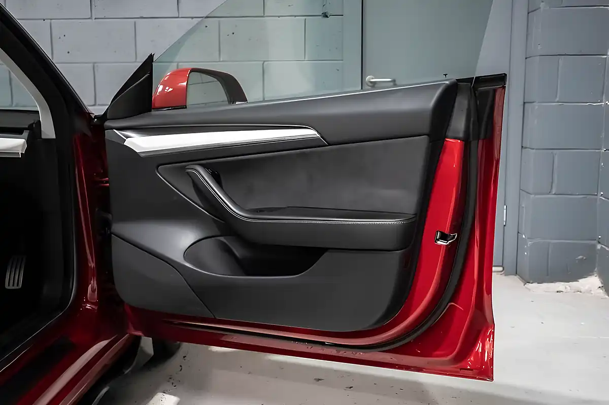 Used 2020 Tesla Model 3 Performance Red - Interior and Exterior details 7