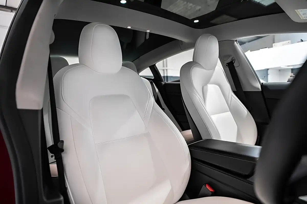 Used 2020 Tesla Model 3 Performance Red - Interior and Exterior details 8