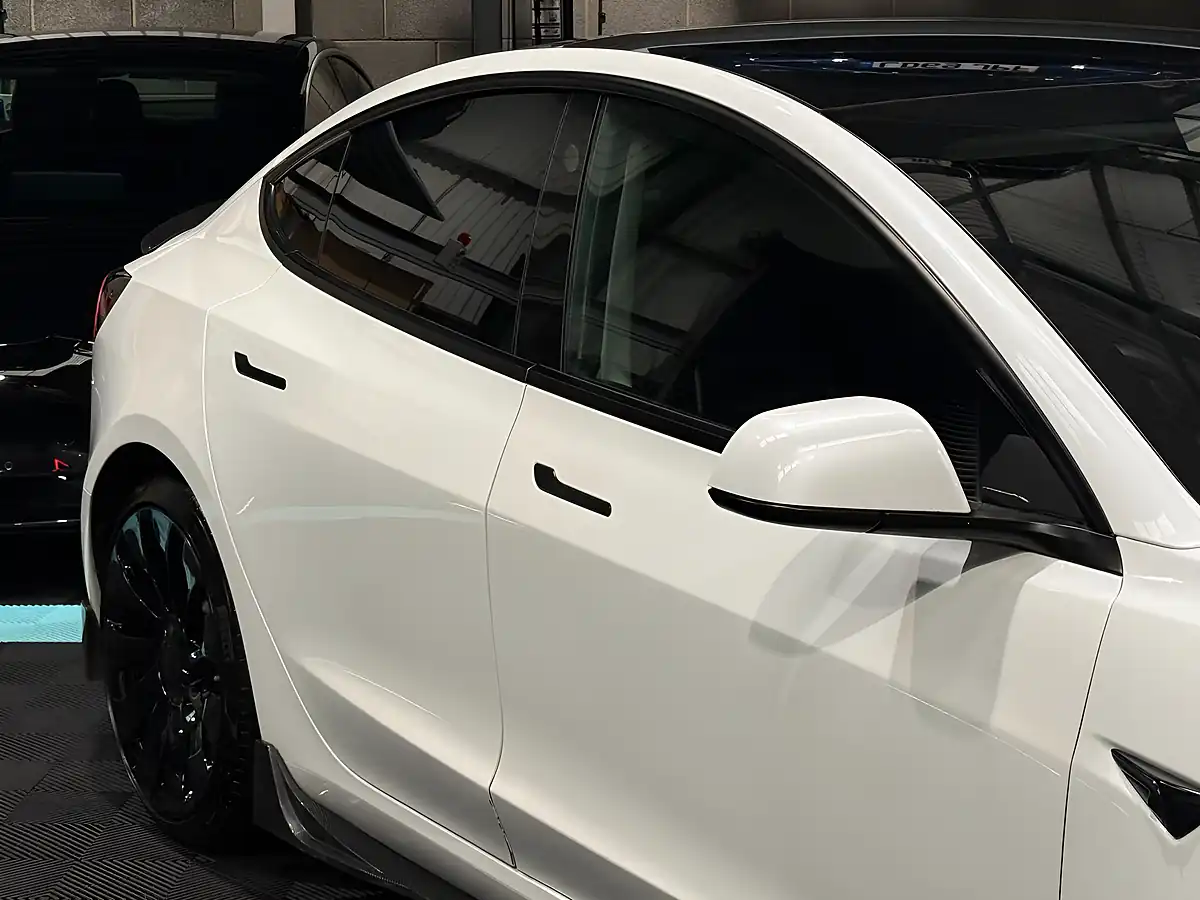 Used 2020 Tesla Model 3 Performance White - Interior and Exterior details 11
