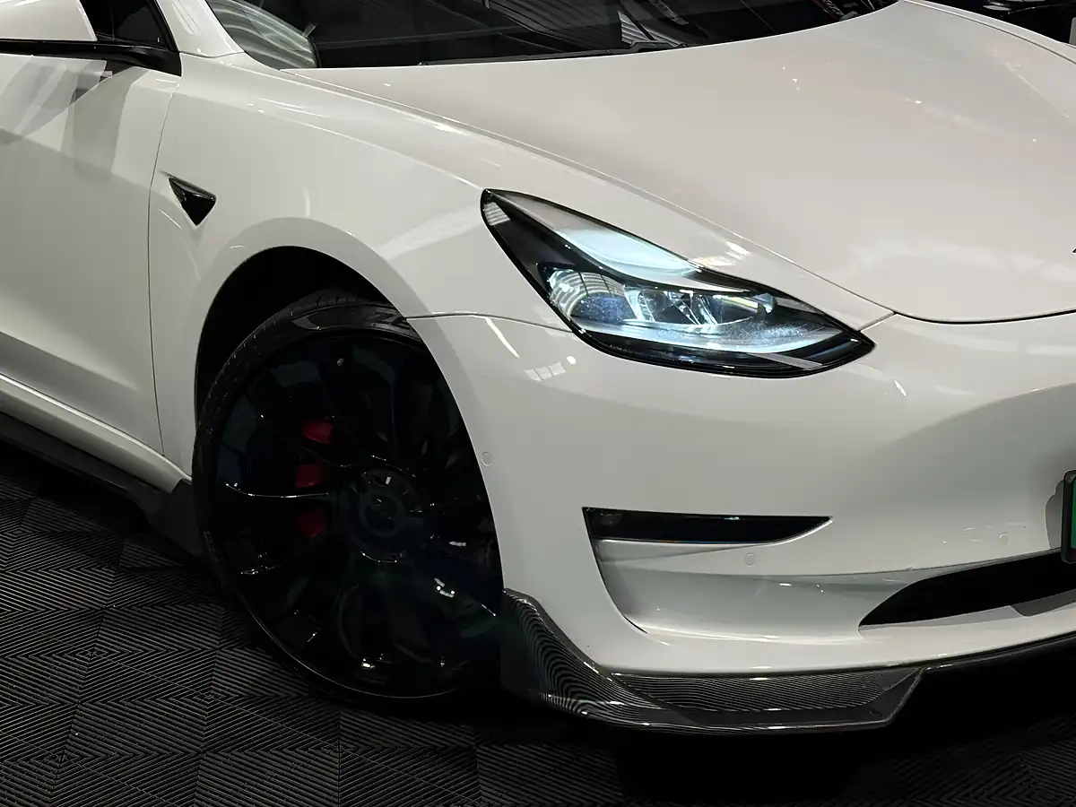 Used 2020 Tesla Model 3 Performance White - Interior and Exterior details 15