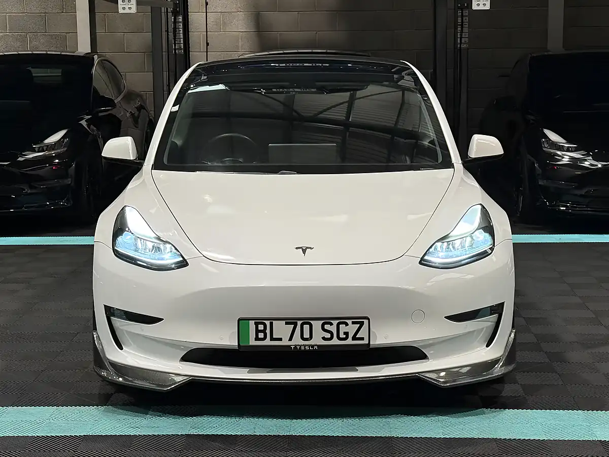 Used 2020 Tesla Model 3 Performance White - Interior and Exterior details 4
