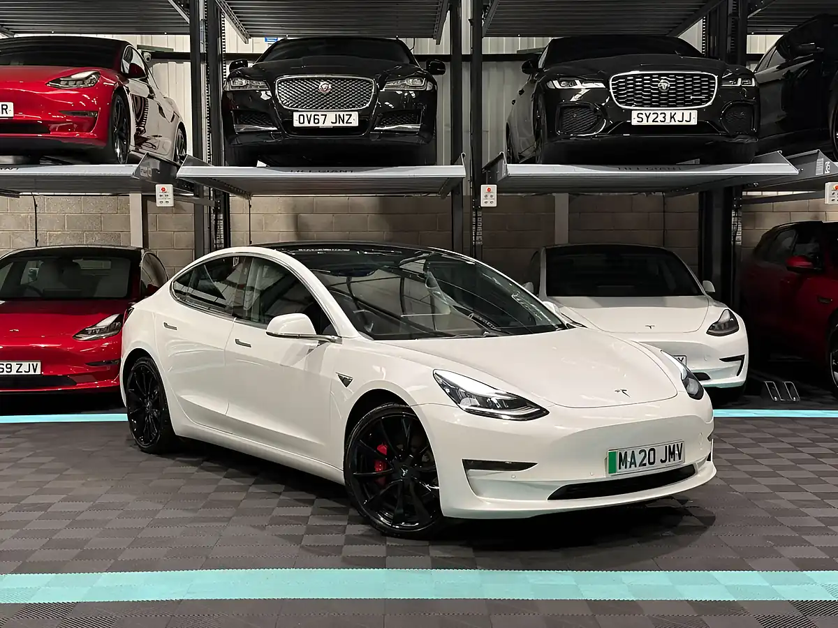 Used 2020 Tesla Model 3 Performance White - Front View