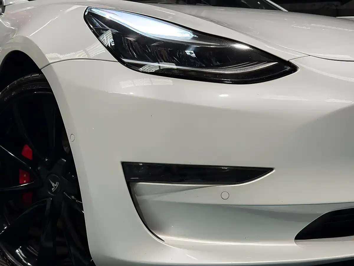 Used 2020 Tesla Model 3 Performance White - Interior and Exterior details 11