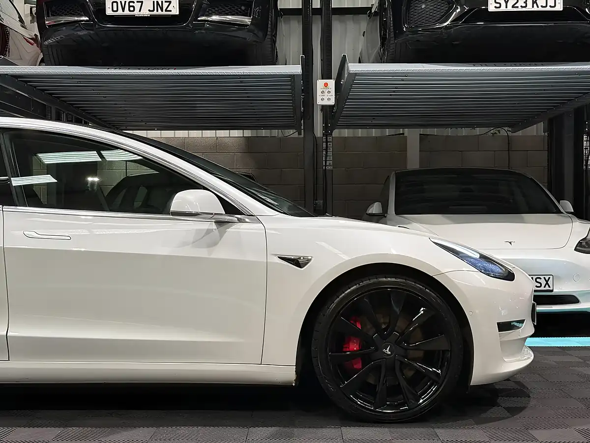 Used 2020 Tesla Model 3 Performance White - Interior and Exterior details 15