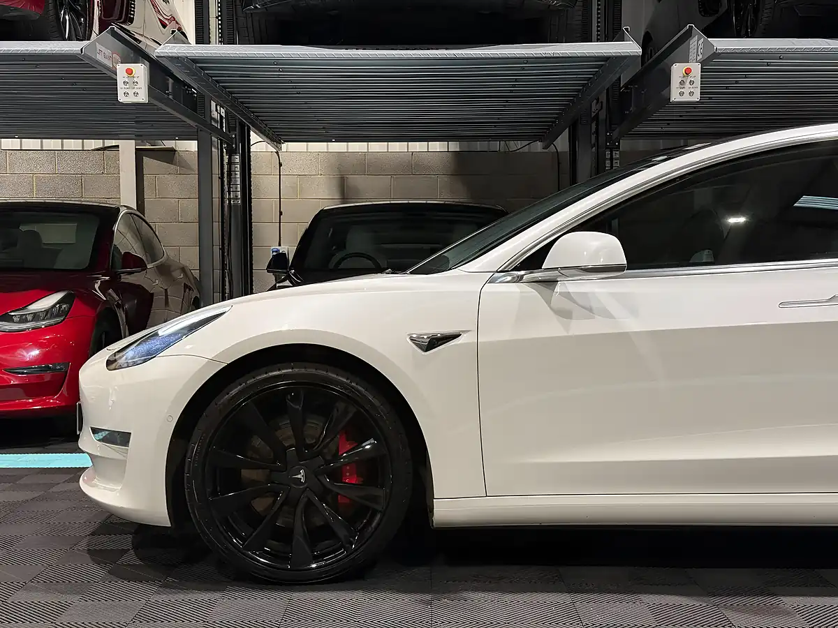 Used 2020 Tesla Model 3 Performance White - Interior and Exterior details 16
