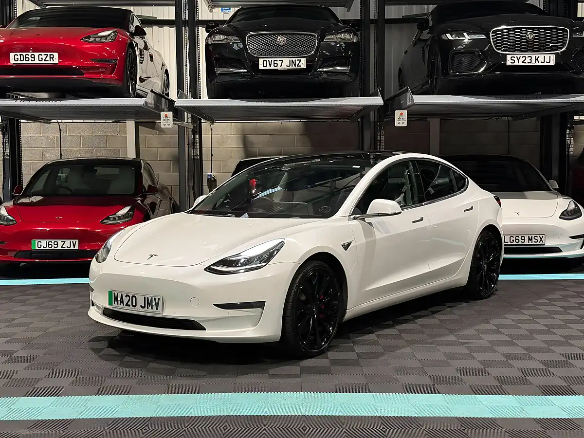 Used 2020 Tesla Model 3 Performance White - Interior and Exterior details 5