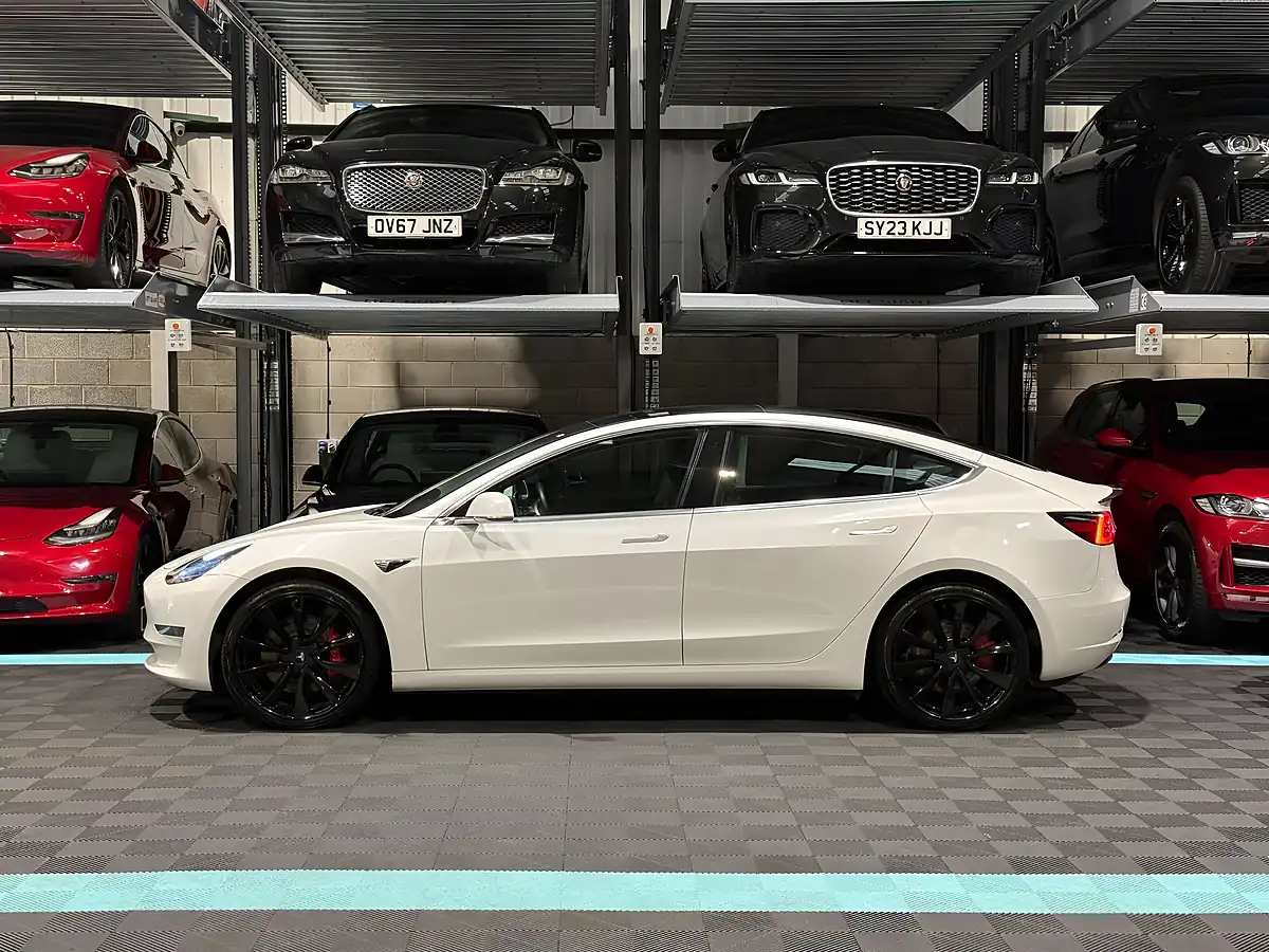 Used 2020 Tesla Model 3 Performance White - Interior and Exterior details 6