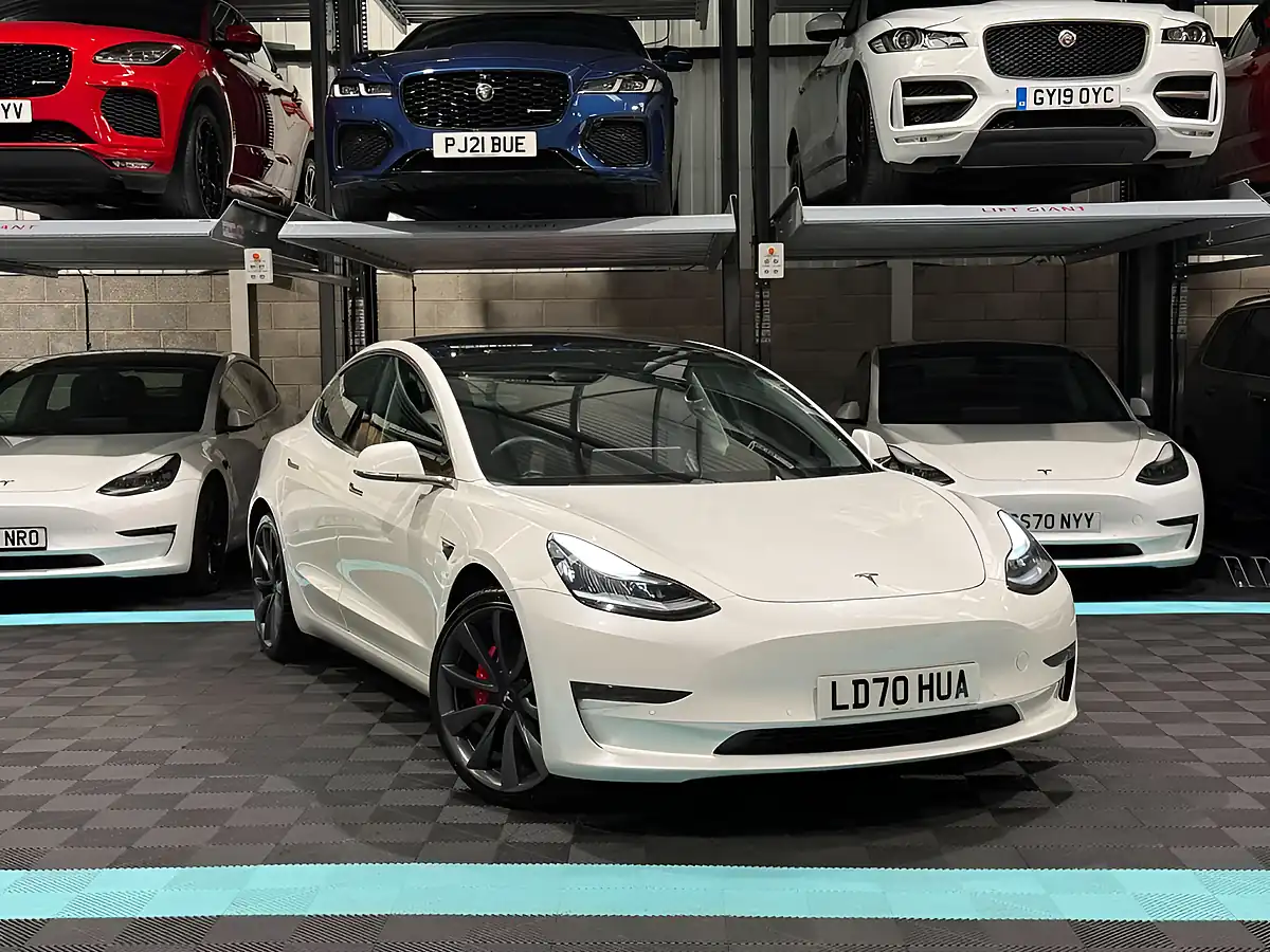 Used 2020 Tesla Model 3 Performance White - Front View