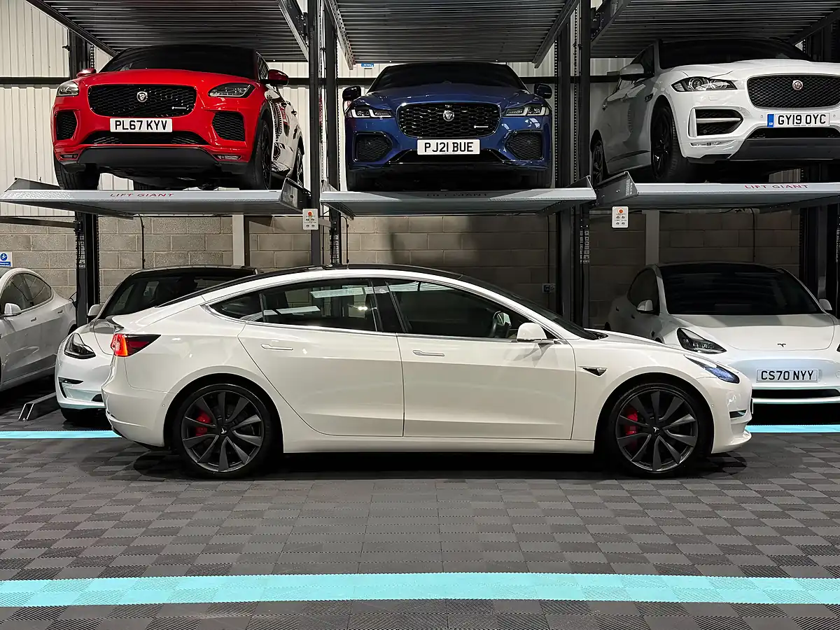 Used 2020 Tesla Model 3 Performance White - Interior and Exterior details 10