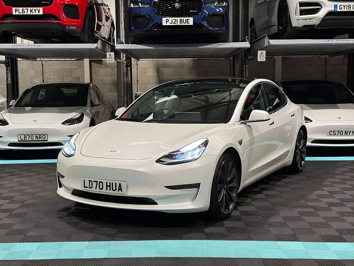Used 2020 Tesla Model 3 Performance White - Interior and Exterior details 5