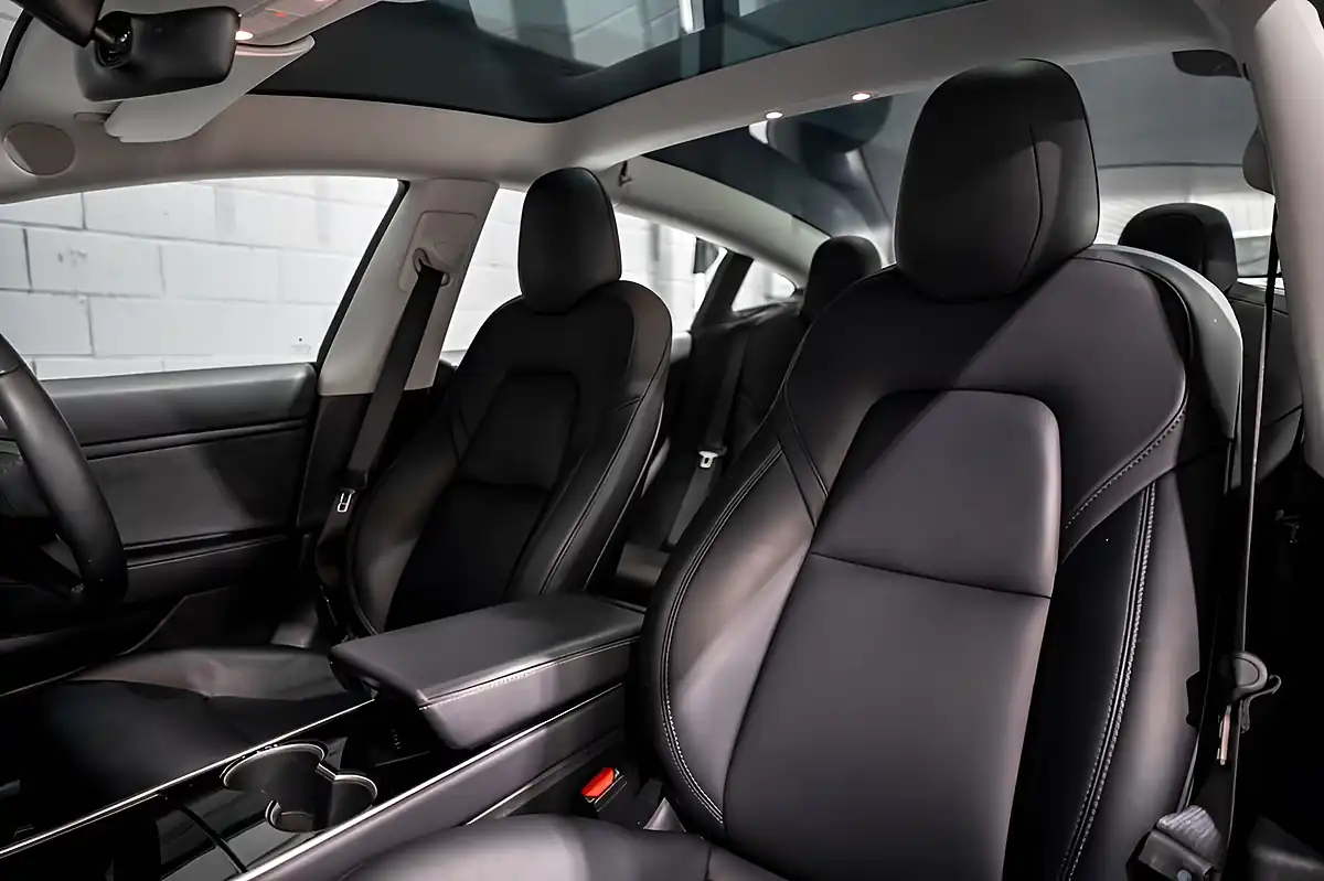 Used 2020 Tesla Model 3 Performance White - Interior and Exterior details 8