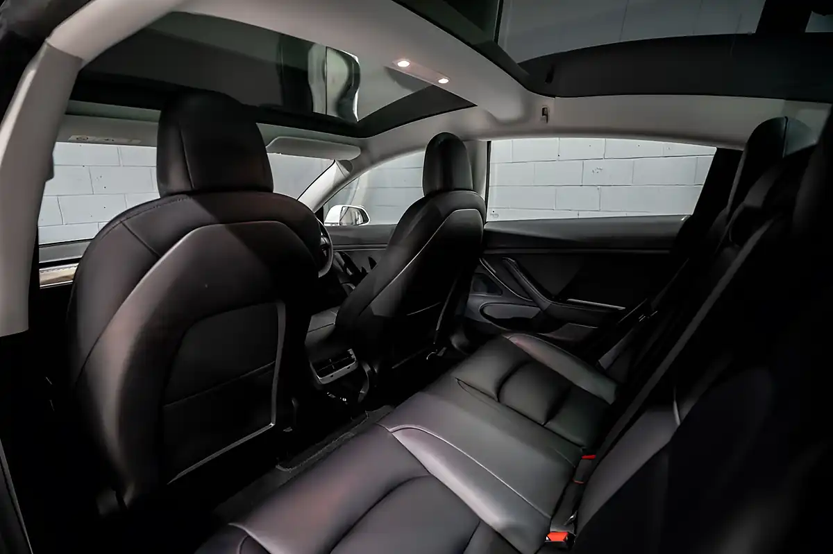 Used 2020 Tesla Model 3 Performance White - Interior and Exterior details 9