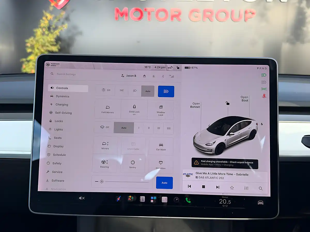 Used 2020 Tesla Model 3 Performance White - Interior and Exterior details 14