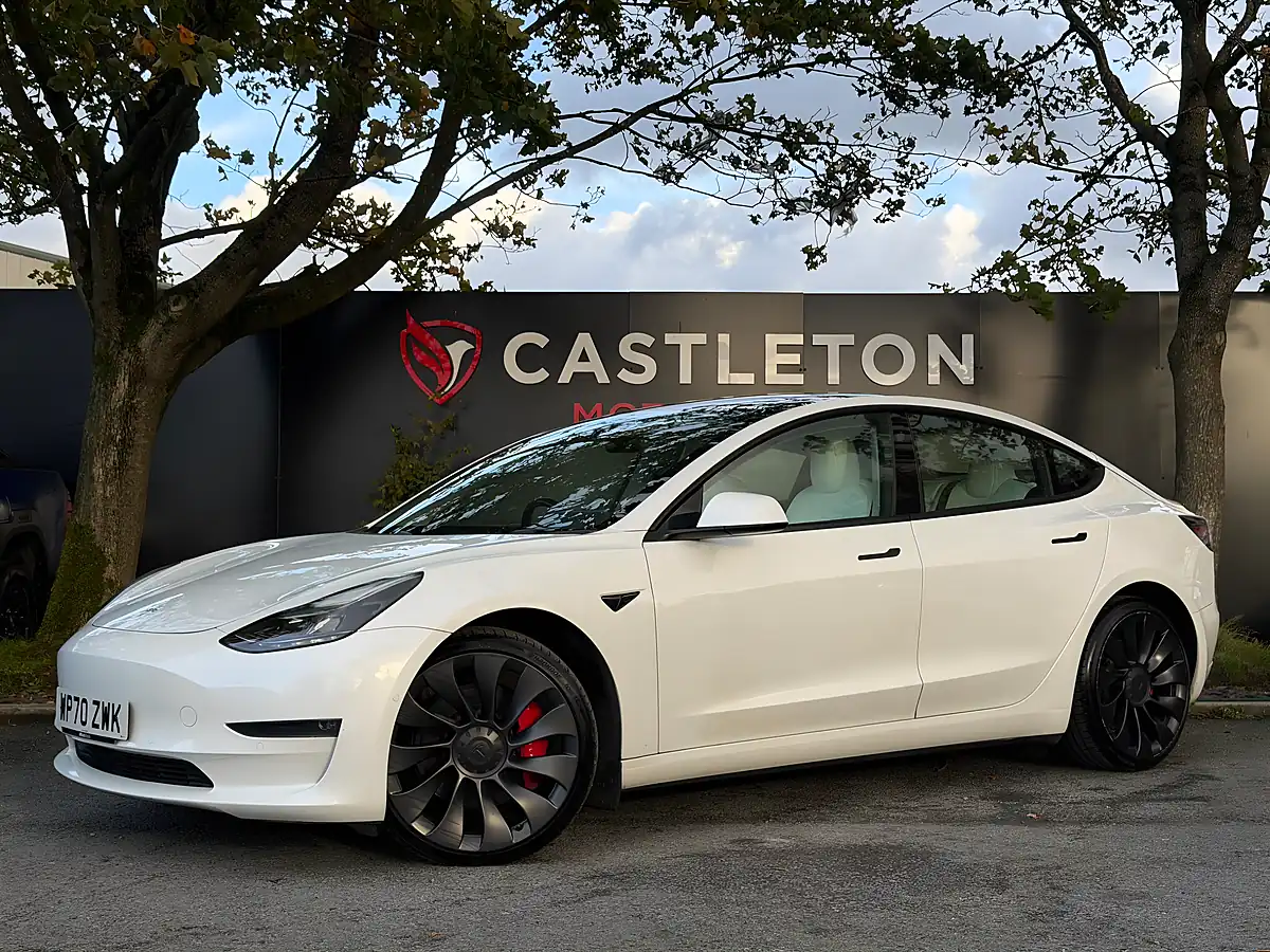 Used 2020 Tesla Model 3 Performance White - Interior and Exterior details 8