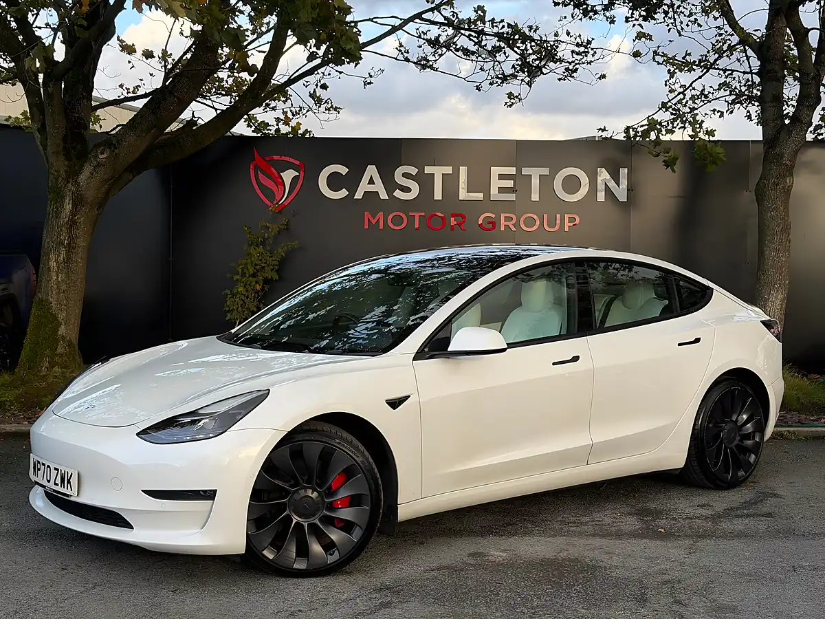 Used 2020 Tesla Model 3 Performance White - Interior and Exterior details 9