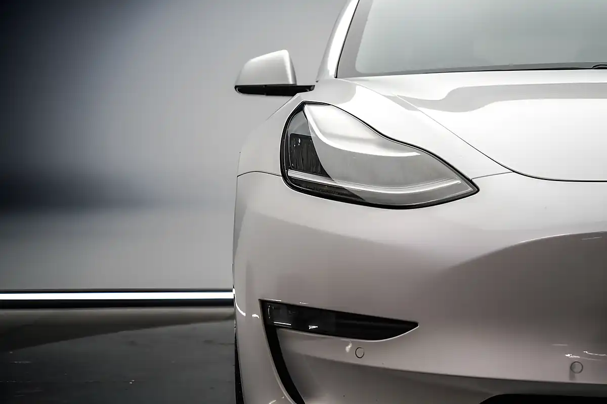 Used 2020 Tesla Model 3 Performance White - Interior and Exterior details 12