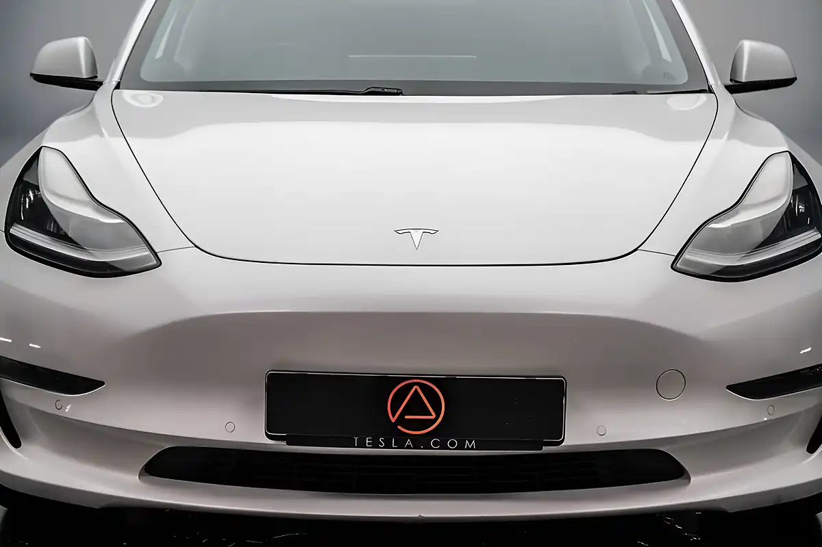 Used 2020 Tesla Model 3 Performance White - Interior and Exterior details 15