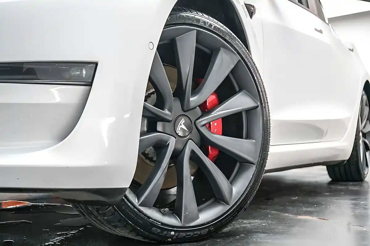 Used 2020 Tesla Model 3 Performance White - Interior and Exterior details 2
