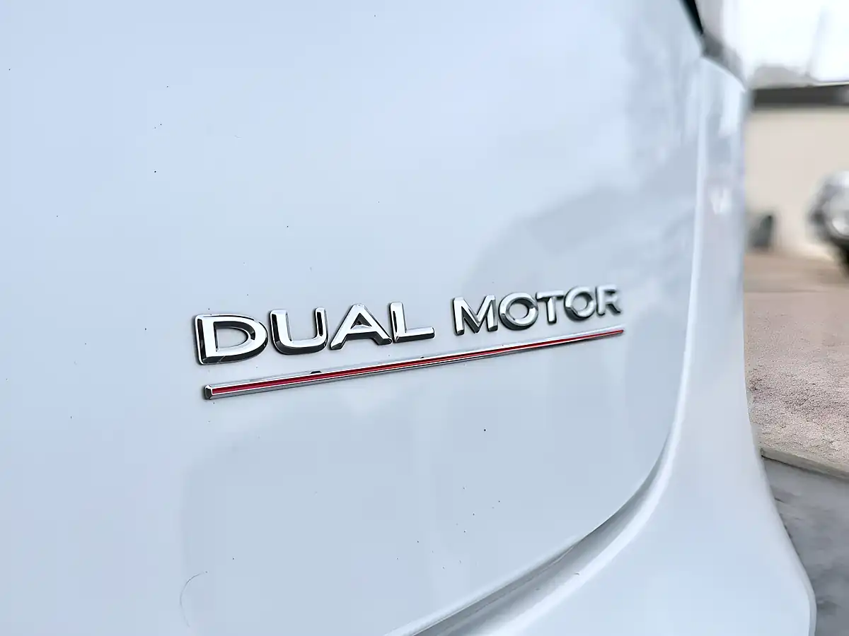 Used 2020 Tesla Model 3 Performance White Pearl - Interior and Exterior details 14