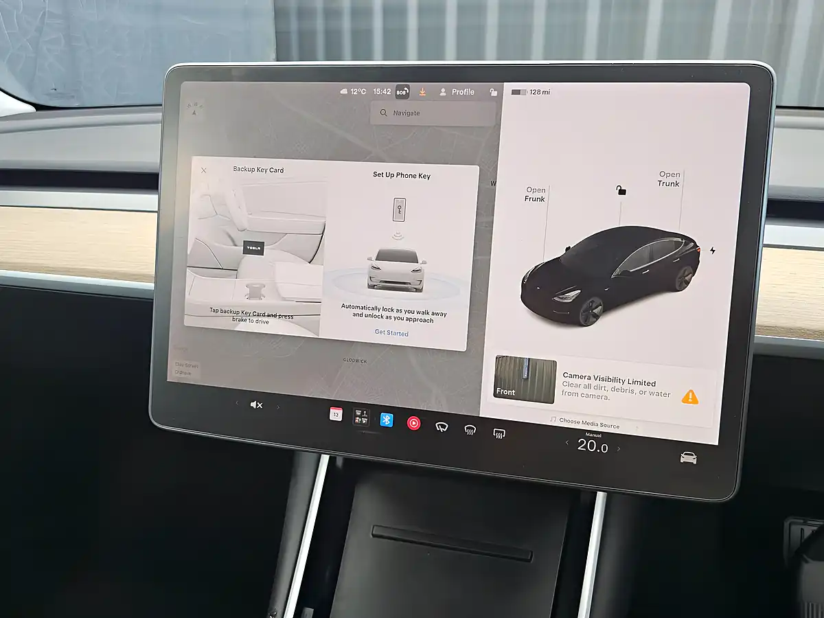 Used 2020 Tesla Model 3 Standard Range Plus Black - Interior and Exterior details 13