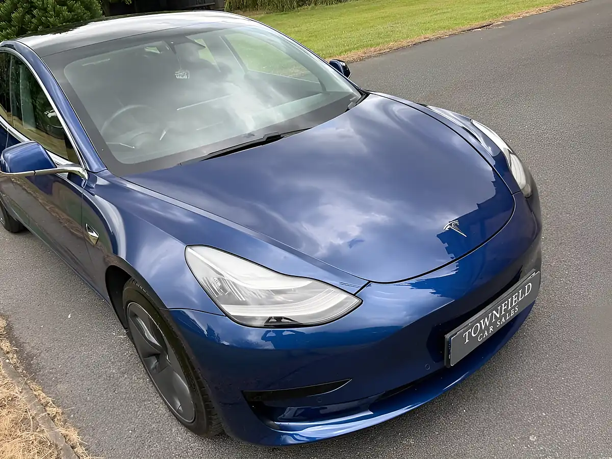Used 2020 Tesla Model 3 Standard Range Plus Blue - Interior and Exterior details 10