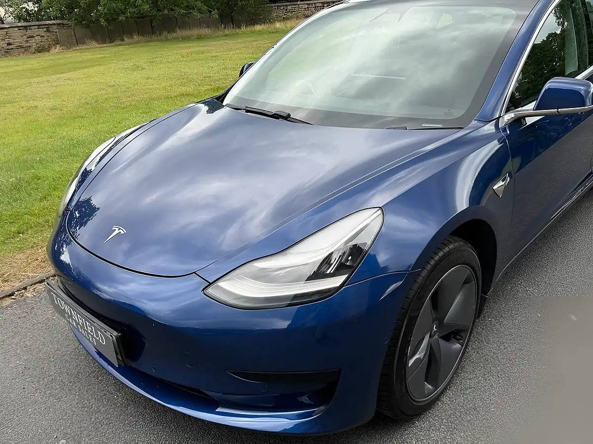 Used 2020 Tesla Model 3 Standard Range Plus Blue - Interior and Exterior details 11