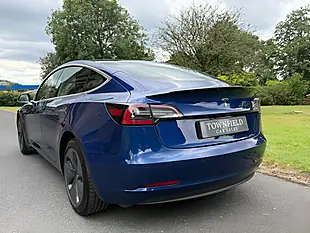 Used 2020 Tesla Model 3 Standard Range Plus Blue - Interior and Exterior details 15