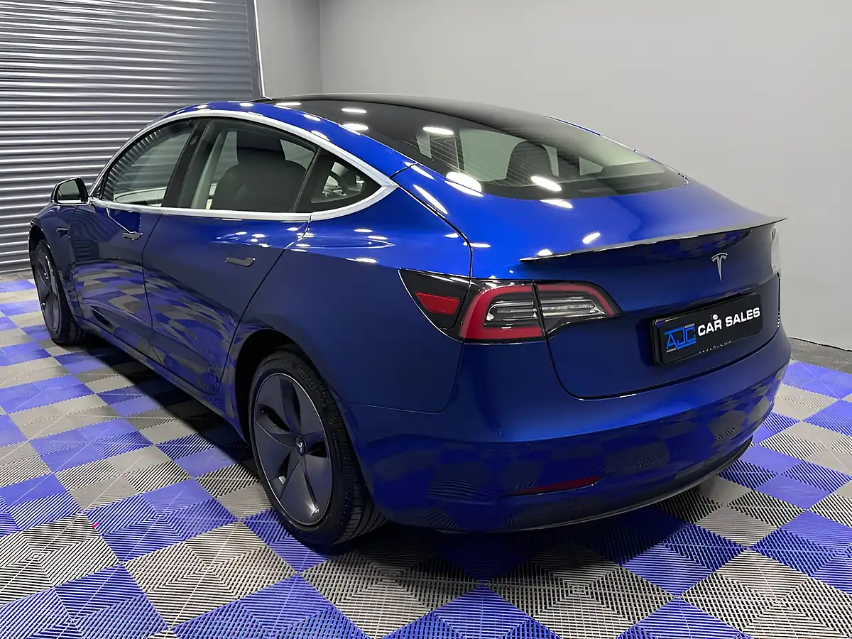 Used 2020 Tesla Model 3 Standard Range Plus Deep Blue - Interior and Exterior details 11