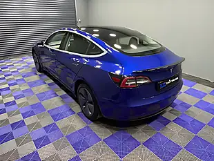Used 2020 Tesla Model 3 Standard Range Plus Deep Blue - Interior and Exterior details 13