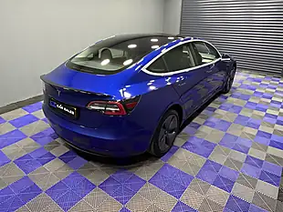 Used 2020 Tesla Model 3 Standard Range Plus Deep Blue - Interior and Exterior details 14