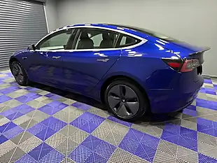 Used 2020 Tesla Model 3 Standard Range Plus Deep Blue - Interior and Exterior details 9