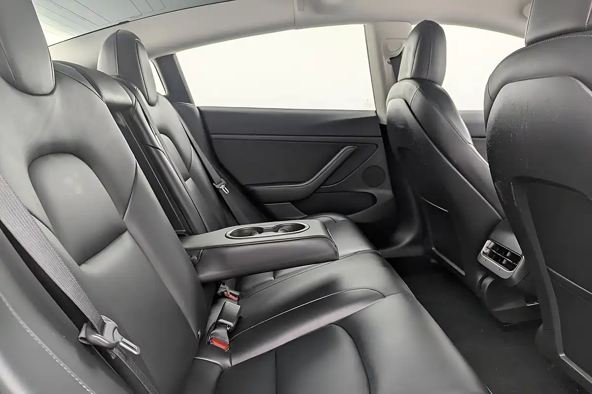 Used 2020 Tesla Model 3 Standard Range Plus Grey - Interior and Exterior details 10