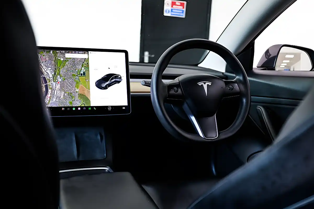 Used 2020 Tesla Model 3 Standard Range Plus Midnight Silver Metallic - Interior and Exterior details 13