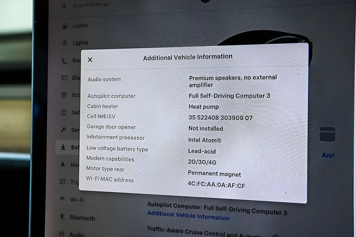 Used 2020 Tesla Model 3 Standard Range Plus Midnight Silver Metallic - Interior and Exterior details 19