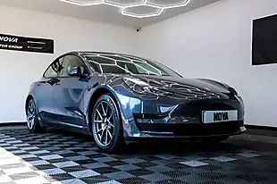 Used 2020 Tesla Model 3 Standard Range Plus Midnight Silver Metallic - Interior and Exterior details 3