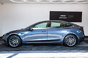 Used 2020 Tesla Model 3 Standard Range Plus Midnight Silver Metallic - Interior and Exterior details 6