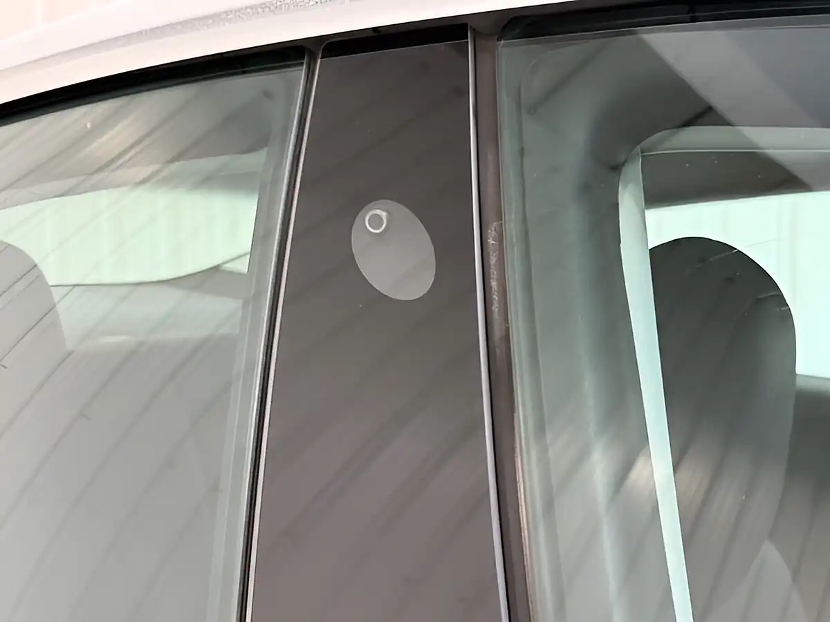 Used 2020 Tesla Model 3 Standard Range Plus Pearl White - Interior and Exterior details 10