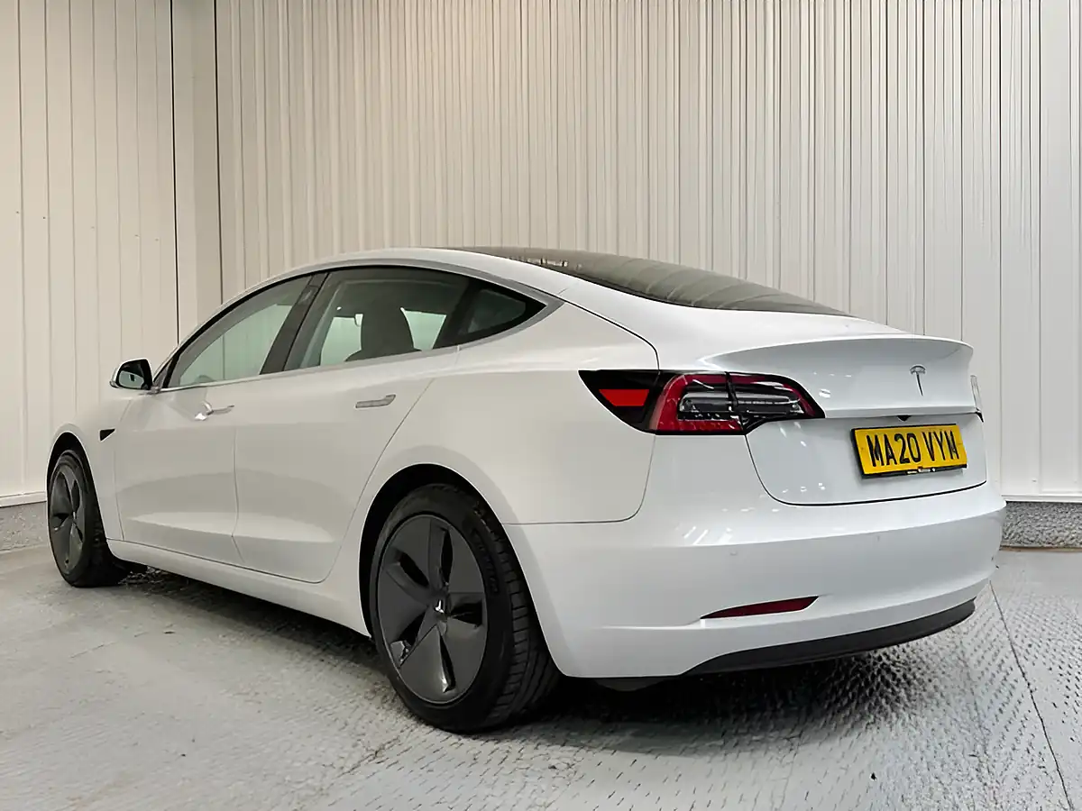 Used 2020 Tesla Model 3 Standard Range Plus Pearl White - Interior and Exterior details 5