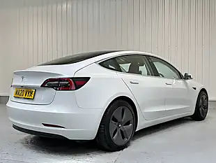 Used 2020 Tesla Model 3 Standard Range Plus Pearl White - Interior and Exterior details 7