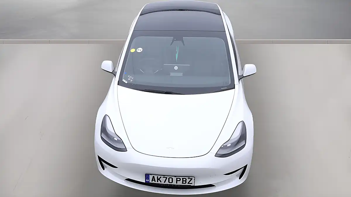Used 2020 Tesla Model 3 Standard Range Plus White - Interior and Exterior details 7