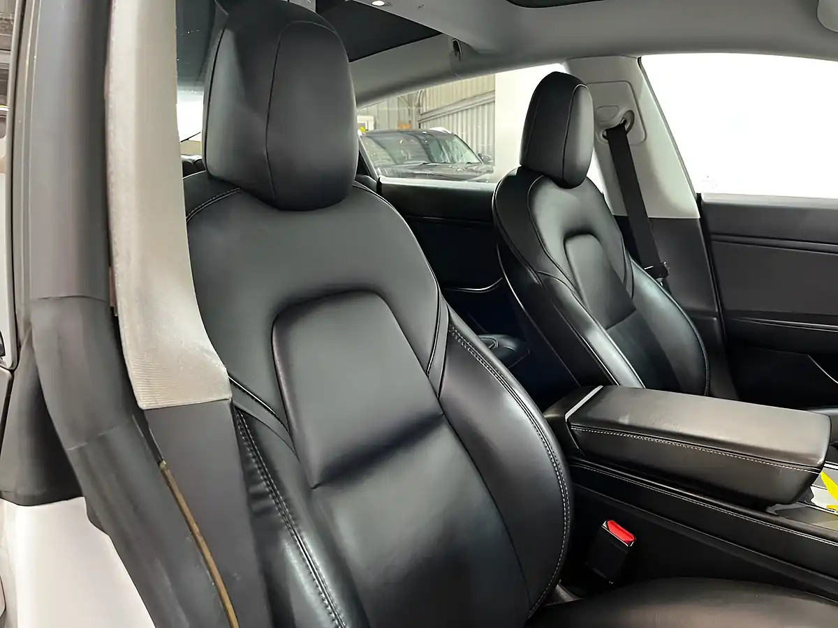Used 2020 Tesla Model 3 Standard Range Plus White - Interior and Exterior details 18