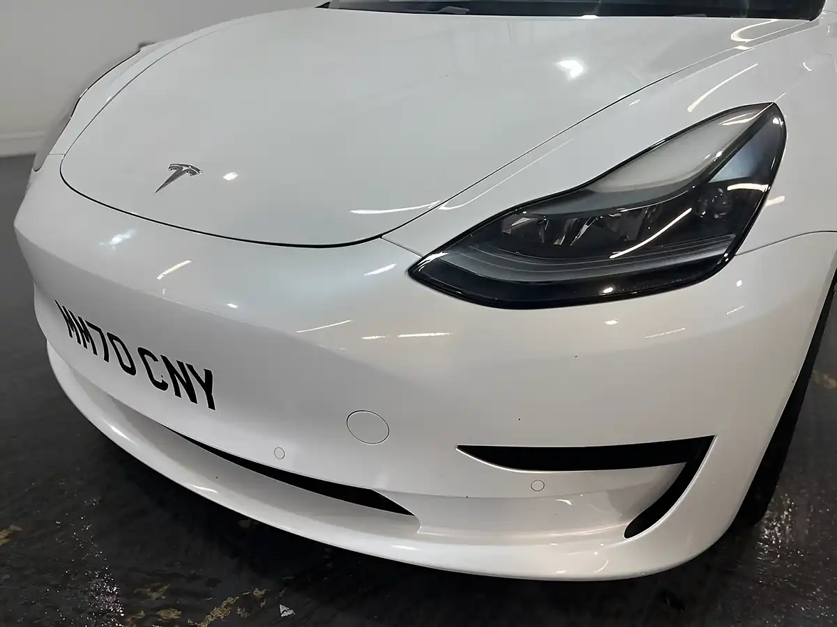 Used 2020 Tesla Model 3 Standard Range Plus White - Interior and Exterior details 4