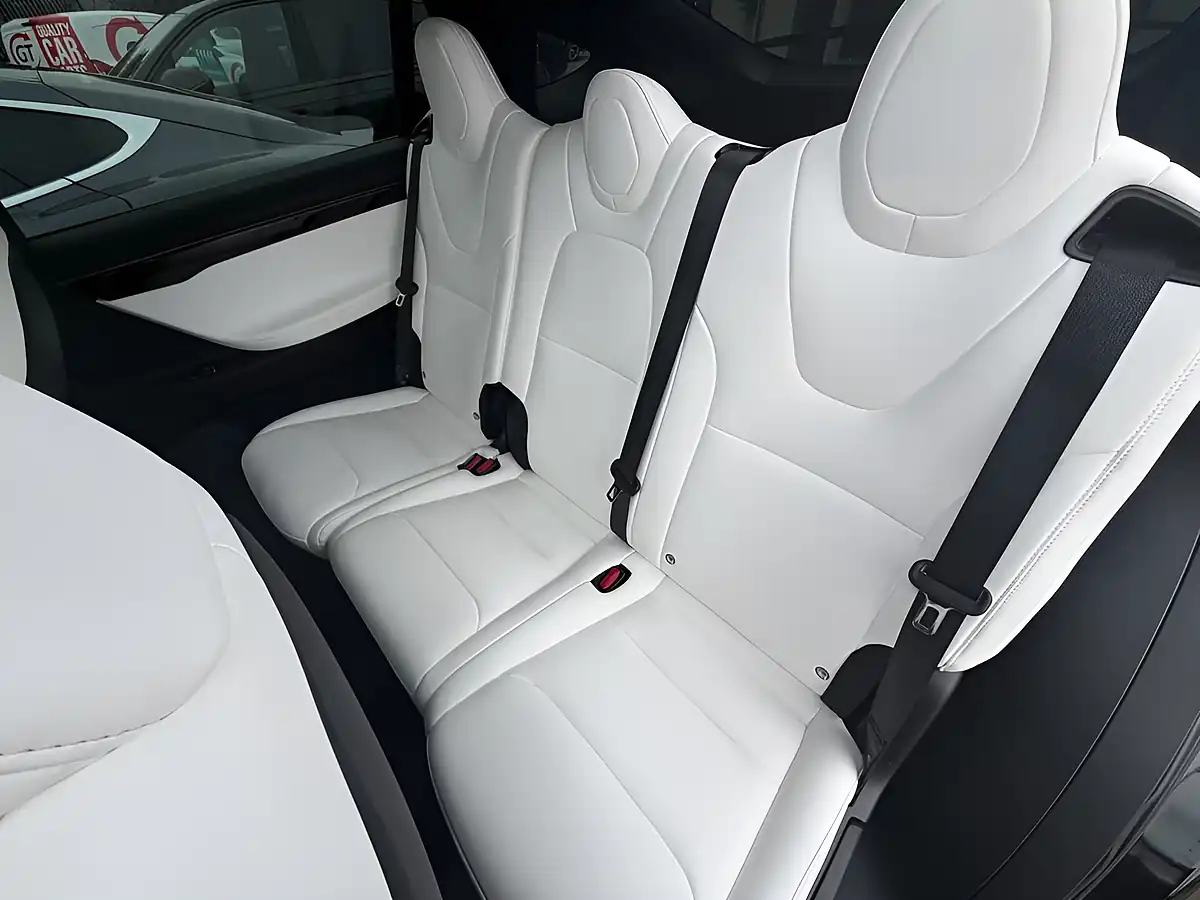 Used 2020 Tesla Model X Long Range Plus Black - Interior and Exterior details 13