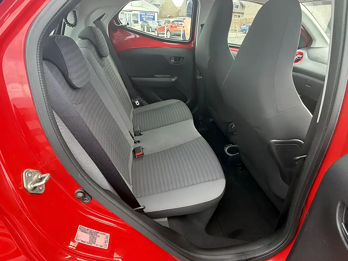 Used 2020 Toyota Aygo X-Play Red - Interior and Exterior details 15