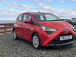 Used 2020 Toyota Aygo X-Play Red - Interior and Exterior details 3