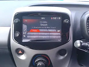 Used 2020 Toyota Aygo X-Play White - Interior and Exterior details 13